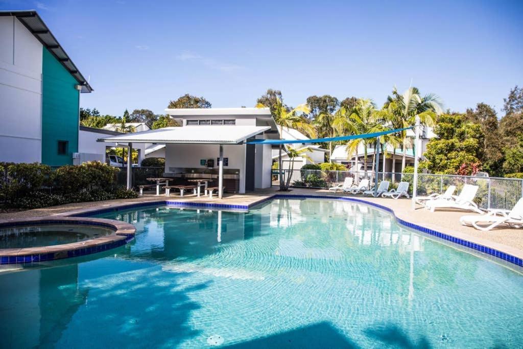 2 Bedroom Villa In Tropical Resort Noosaville Exterior photo